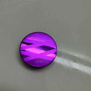 Tarte Shape Tape pressed powder foundation